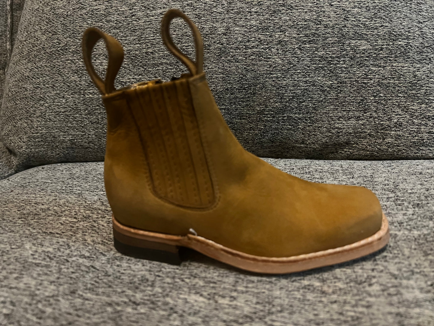 Camel children ankle boots size 11