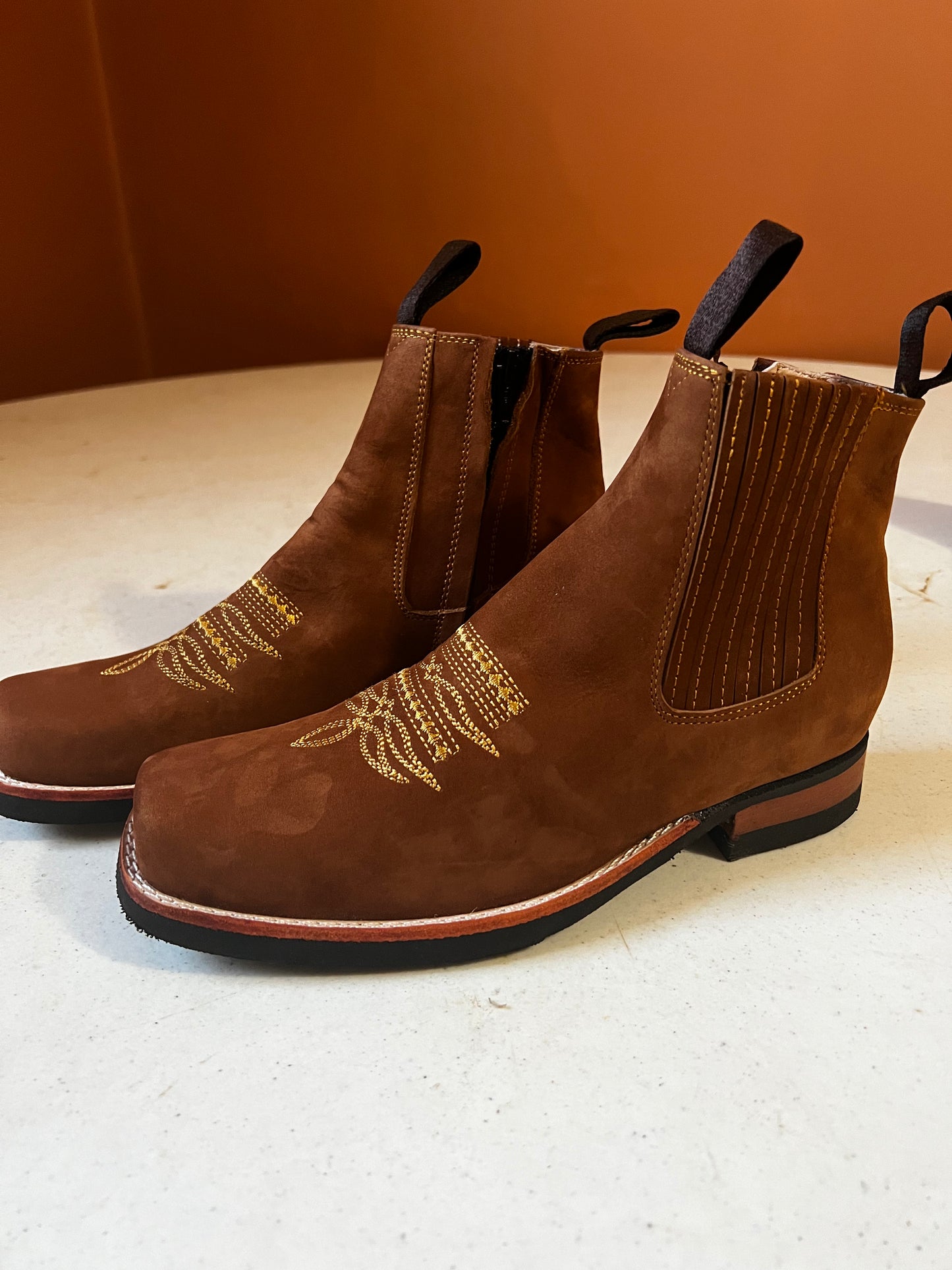 Mens 6.5 Canela Ankle boots