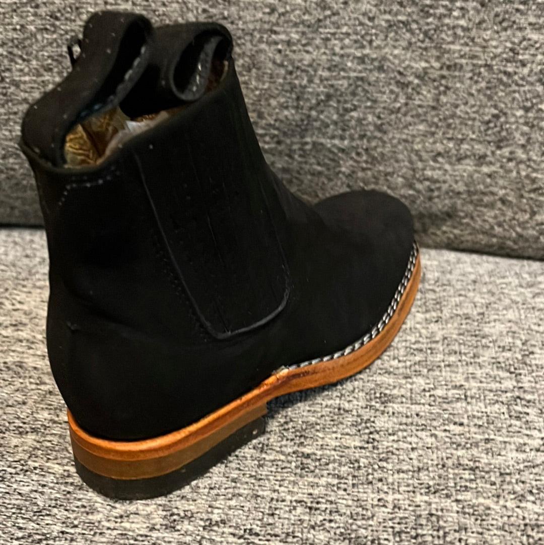 Black kid’s Ankle Boots size 11
