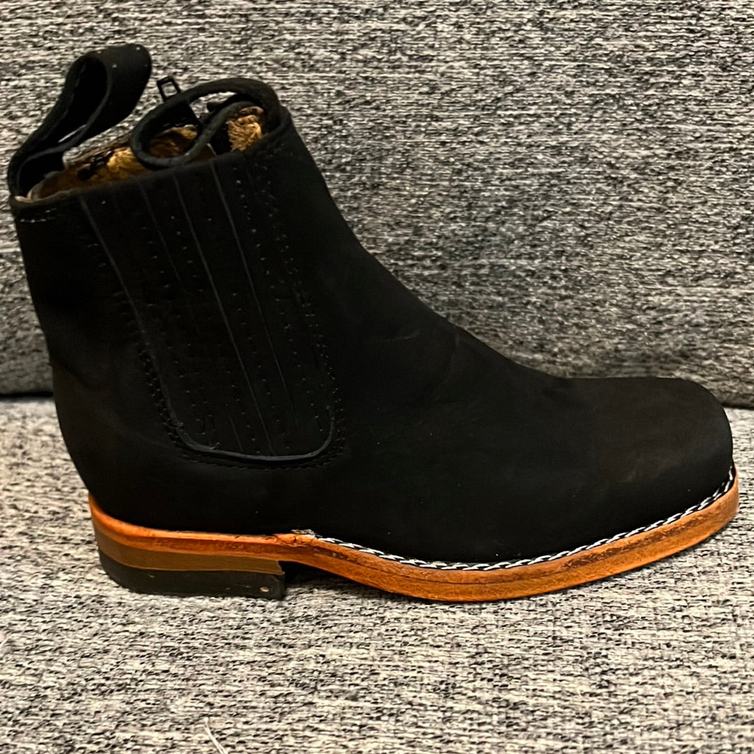 Black kid’s Ankle Boots size 11
