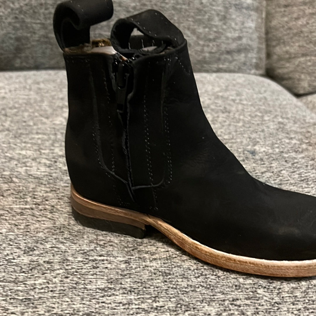 Black kid’s Ankle Boots size 10