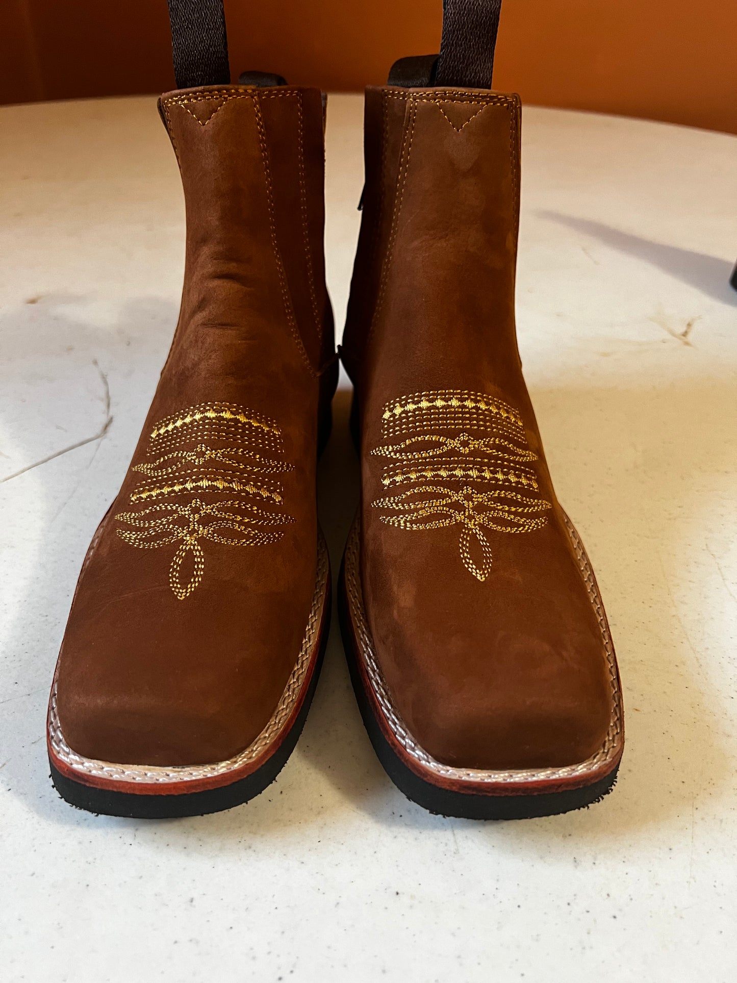 Mens 6.5 Canela Ankle boots